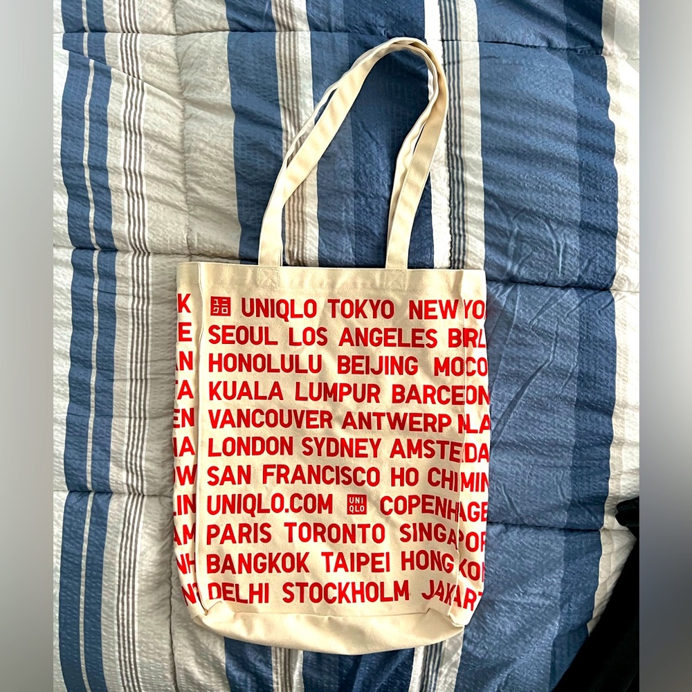 Uniqlo “City Series” canvas tote.